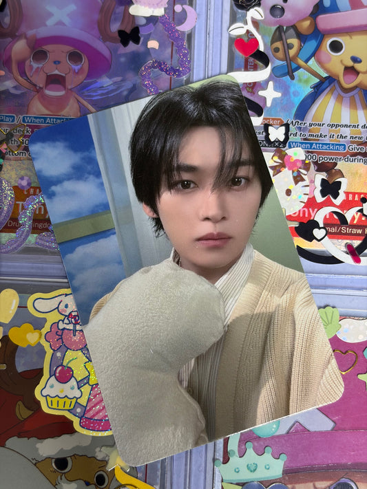 Lee Know FanClub Over The Rain