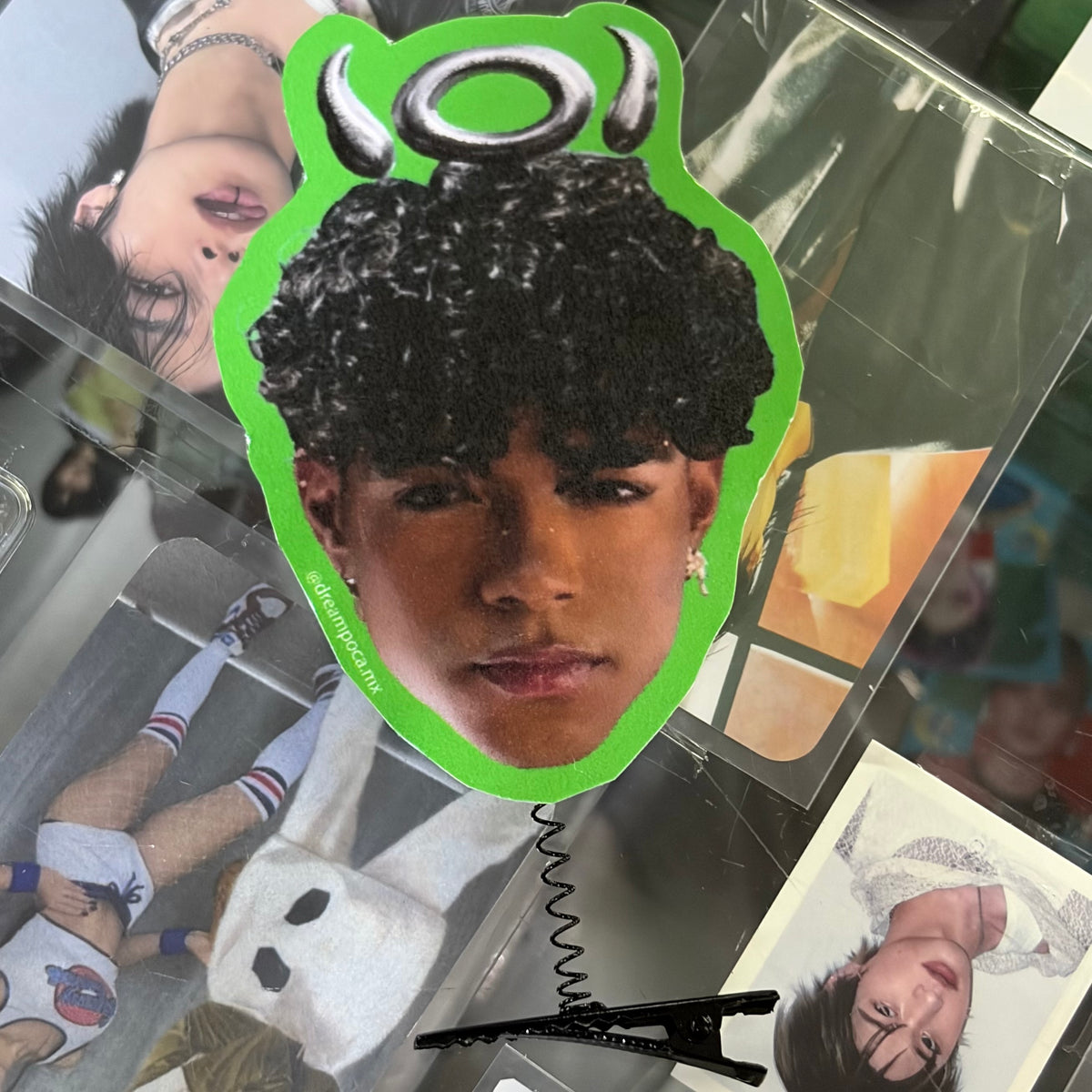 Clips de Cabello Santos Bravos