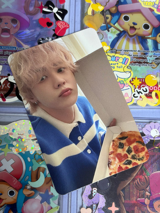 Kun Give Me That ver Photobook