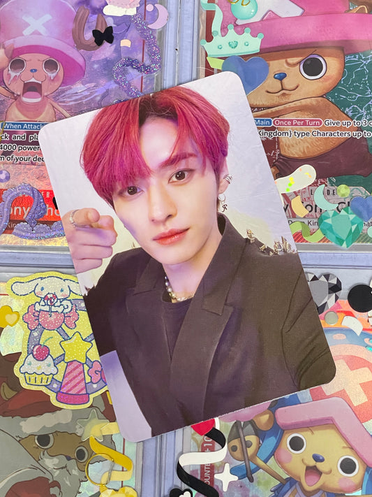 Lee Know Oddinary ver B
