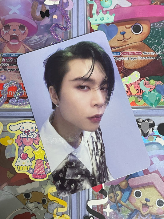 Johnny Fact Check ver Chandelier