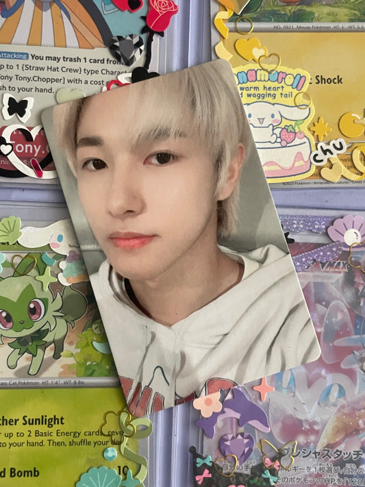 Renjun Hello Future POB