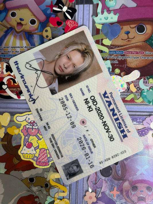 Niki The Sin : Vanish ver Fugitive ID